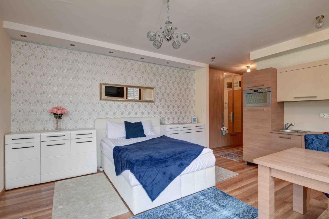 Madarhegy With Garden Buda Side Apartment *