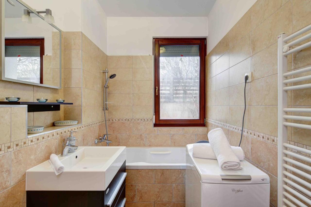 Madarhegy With Garden Buda Side Apartment *